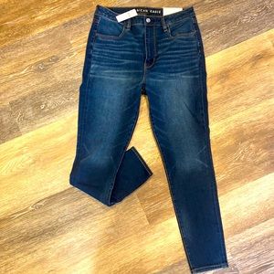 American Eagle Super Hi-Rise Jegging Next Level Stretch size 12 31W Short